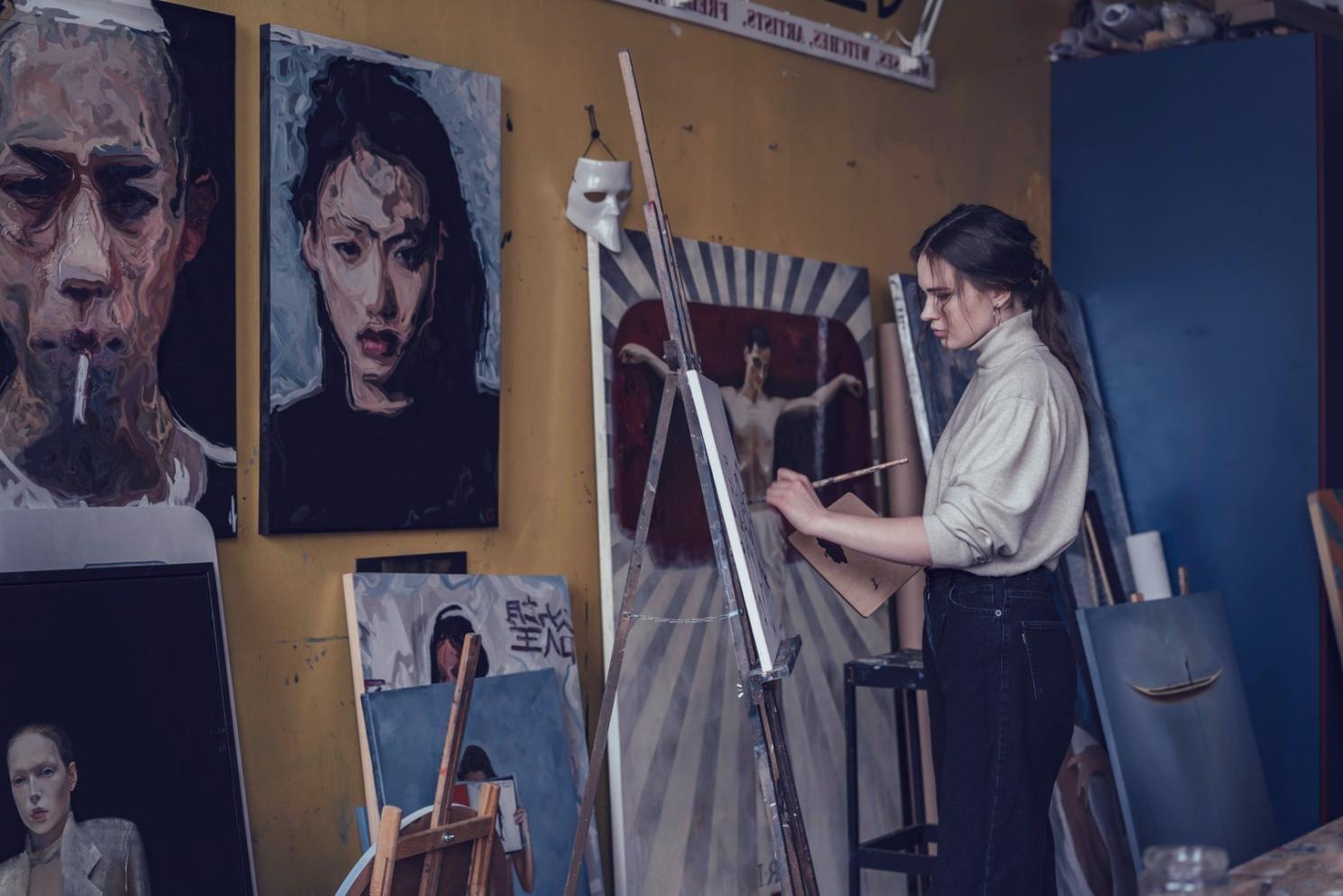 Студенти працюють над завданнями курсу